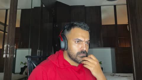 Leo online show from 11.30.25