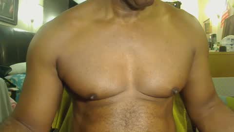Snapshot of blkbiguncut10462 chatting on 02.25.25 blkbiguncut10462 online show from 02.25.25