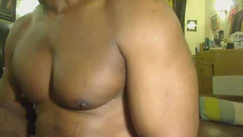 Snapshot of blkbiguncut10462 chatting on 03.01.25 blkbiguncut10462 online show from 03.01.25