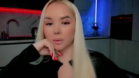 Lana online show from 01.13.25