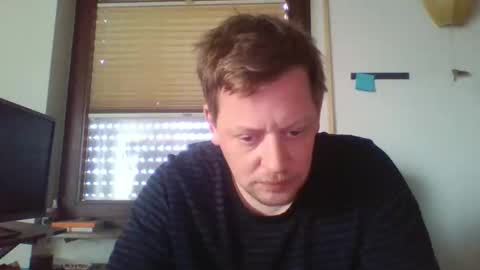 Snapshot of blonde32m chatting on 02.16.25 blonde32m online show from 02.16.25