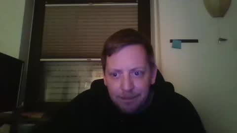 Snapshot of blonde32m chatting on 02.19.25 blonde32m online show from 02.19.25