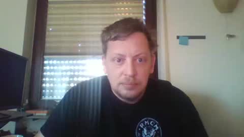 Snapshot of blonde32m chatting on 03.02.25 blonde32m online show from 03.02.25