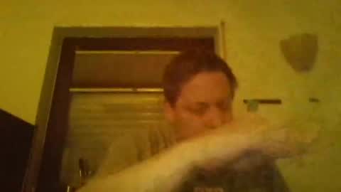 Snapshot of blonde32m chatting on 10.23.25 blonde32m online show from 10.23.25