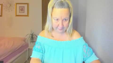 Nicole online show from 01.20.25