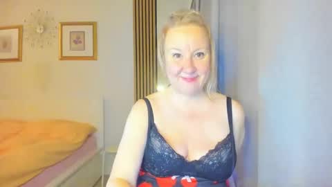Nicole online show from 02.06.25