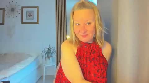 Nicole online show from 03.11.25