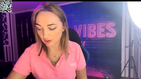 Snapshot of blonde_temptation chatting on 09.12.25 Meryem online show from 09.12.25