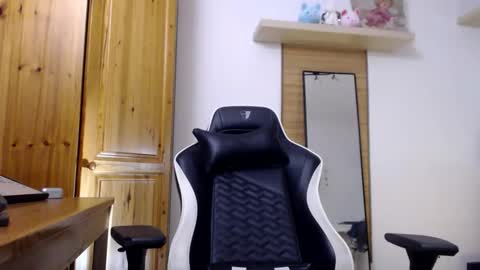 blondyelena online show from 10.12.25