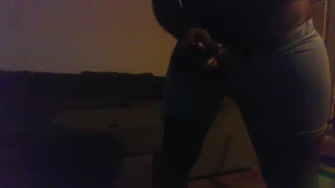 Snapshot of blongd2 chatting on 09.24.25 blongd2 online show from 09.24.25