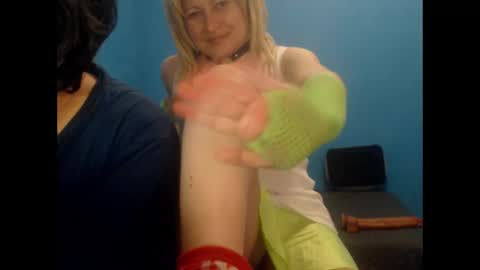 Snapshot of blontsex chatting on 02.18.25 Blontsex online show from 02.18.25