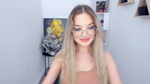 Sophia online show from 01.13.25