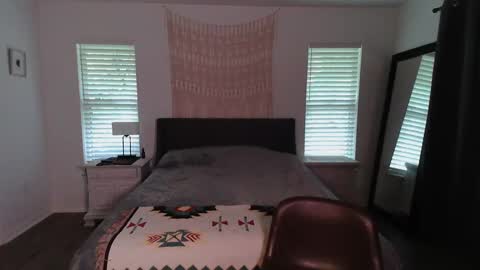 Snapshot of blowjobboss chatting on 09.23.25 Sarah Zee online show from 09.23.25