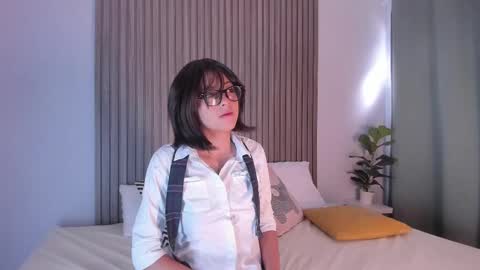 Snapshot of blue_sixx chatting on 09.17.25 blue_sixx online show from 09.17.25