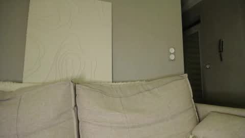 Snapshot of blueeyeess chatting on 01.10.25 Alina online show from 01.10.25