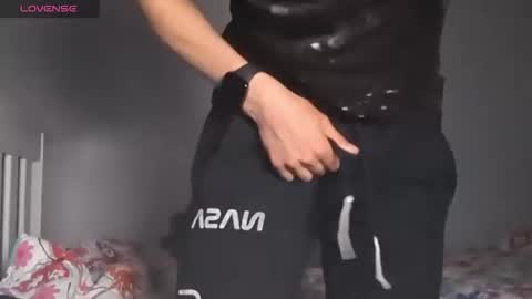 Snapshot of bluegaze6227724 chatting on 12.02.25 bluegaze6227724 online show from 12.02.25