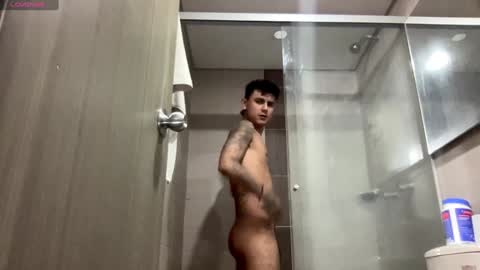 Snapshot of bob_pettersonn chatting on 12.15.24 Bob  INDEPENDENT MODEL online show from 12.15.24