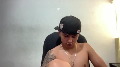 Snapshot of bob_pettersonn chatting on 12.22.24 Bob  INDEPENDENT MODEL online show from 12.22.24