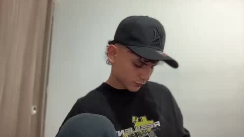 Snapshot of bob_pettersonn chatting on 02.19.25 Bob  INDEPENDENT MODEL online show from 02.19.25