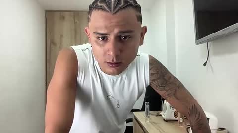 Snapshot of bob_pettersonn chatting on 09.17.25 Bob  INDEPENDENT MODEL online show from 09.17.25