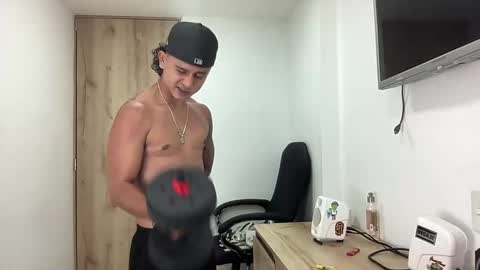 Snapshot of bob_pettersonn chatting on 09.23.25 Bob  INDEPENDENT MODEL online show from 09.23.25