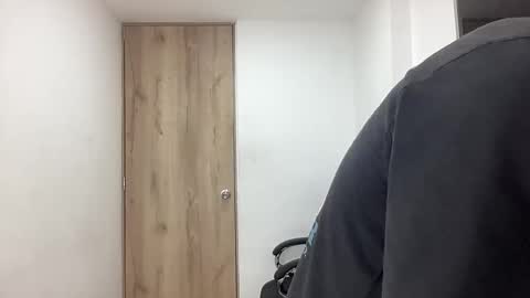 Snapshot of bob_pettersonn chatting on 10.07.25 Bob  INDEPENDENT MODEL online show from 10.07.25