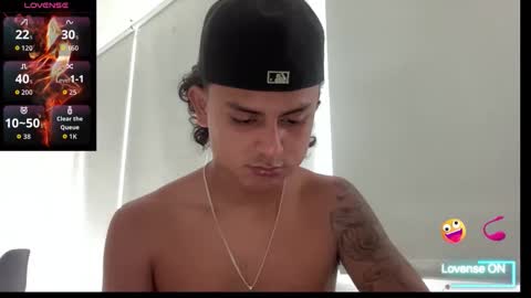 Snapshot of bob_pettersonn chatting on 10.22.25 Bob  INDEPENDENT MODEL online show from 10.22.25