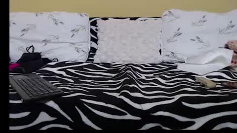 Snapshot of bobandchris33 chatting on 10.17.25 SlutWife online show from 10.17.25