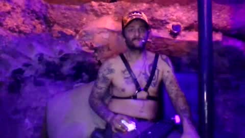 Snapshot of bobonme86 chatting on 11.17.25 bobonme86 online show from 11.17.25