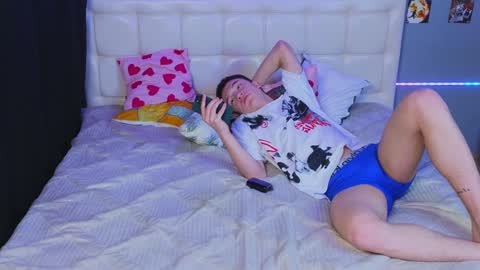 ALEXPVT IS OPEN online show from 02.04.25