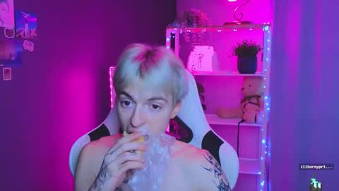 ALEXPVT IS OPEN online show from 03.05.25