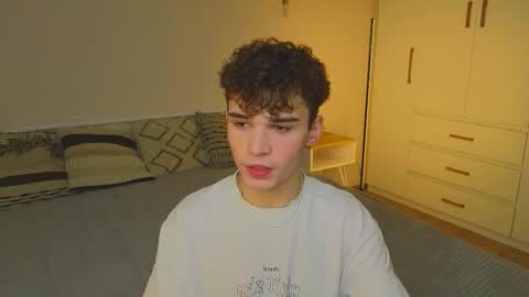 ALEXPVT IS OPEN online show from 10.18.25