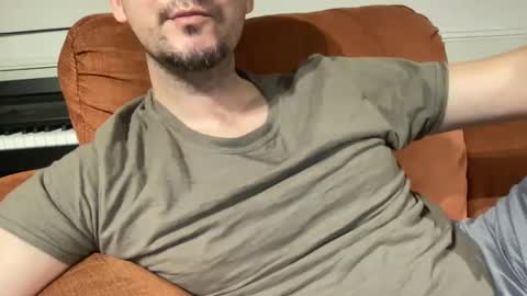 Snapshot of boludopeludo chatting on 02.04.25 edilsonrd online show from 02.04.25