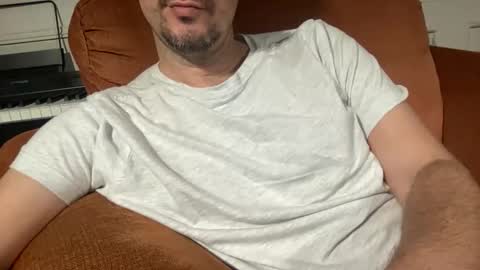 Snapshot of boludopeludo chatting on 10.20.25 edilsonrd online show from 10.20.25