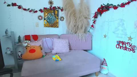Snapshot of bombaneraa chatting on 12.18.24 Salma Independent Model online show from 12.18.24