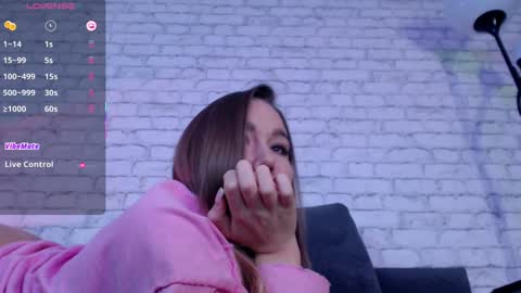 Snapshot of bonbon_aria chatting on 02.08.25 Aria online show from 02.08.25