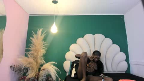 bonieklent online show from 12.24.24