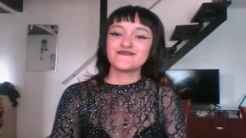 Snapshot of bonniediamond chatting on 10.28.25 bonniediamond online show from 10.28.25