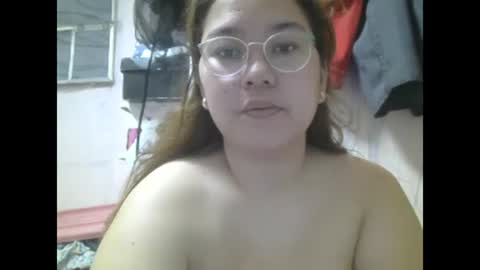 MommyMarie-Singlemom of 2. online show from 02.12.25
