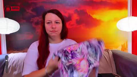 BoobyIANAx online show from 10.18.25