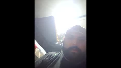 Snapshot of boonutzinurface chatting on 11.13.25 Boonuyzinurface online show from 11.13.25