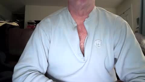 Snapshot of bose36 chatting on 01.10.25 bose36 online show from 01.10.25