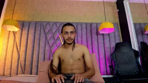 Snapshot of bossdominator1 chatting on 10.16.25 Boss online show from 10.16.25