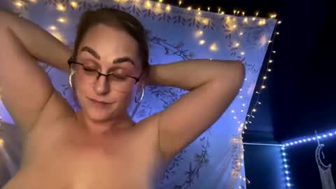 Snapshot of bossmomma chatting on 12.04.24 BossMom online show from 12.04.24