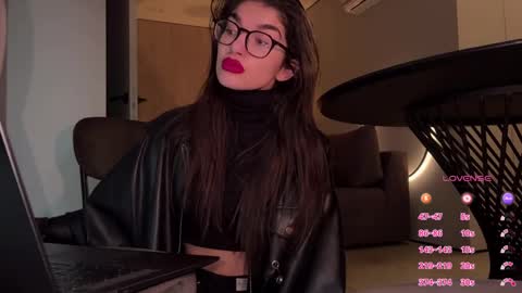 Snapshot of bowtorina chatting on 03.03.25 Brat and Confident  Real Femdon Not for everyone  online show from 03.03.25