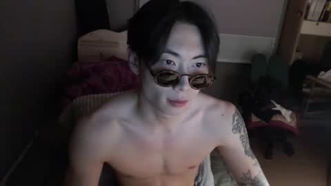 Snapshot of boxman556990 chatting on 03.08.25 boxman556990 online show from 03.08.25