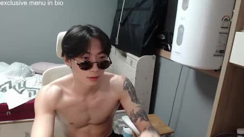 Snapshot of boxman556990 chatting on 09.16.25 boxman556990 online show from 09.16.25