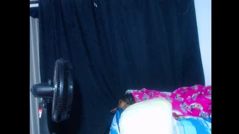 Snapshot of boy_king18 chatting on 10.29.25 boy_king18 online show from 10.29.25