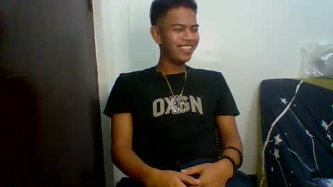 boyax16 online show from 12.12.24