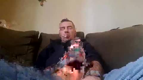 Snapshot of boybcn19 chatting on 01.26.25 Your slavesexx19 online show from 01.26.25